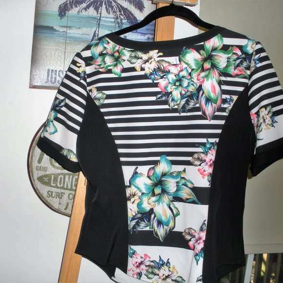 BEBE light weight jacket - Picture 2 of 5